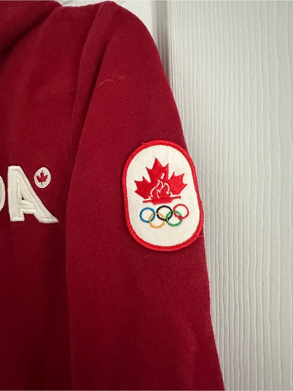 Size S Hudson’s Bay Women’s Vintage 2010 Canada Olympic Zip Hoodie Red Collectib - Picture 8 of 9